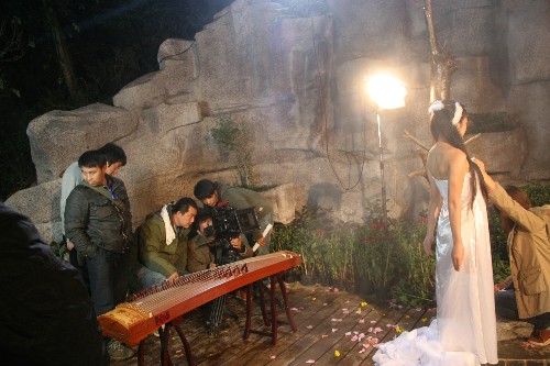 《飞天温泉》MV